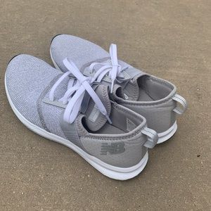 Women’s new balance shoes size 7.5